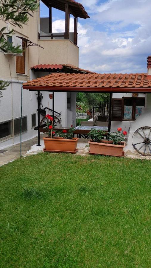 Keti'S Apartments Nea Moudania Exterior photo